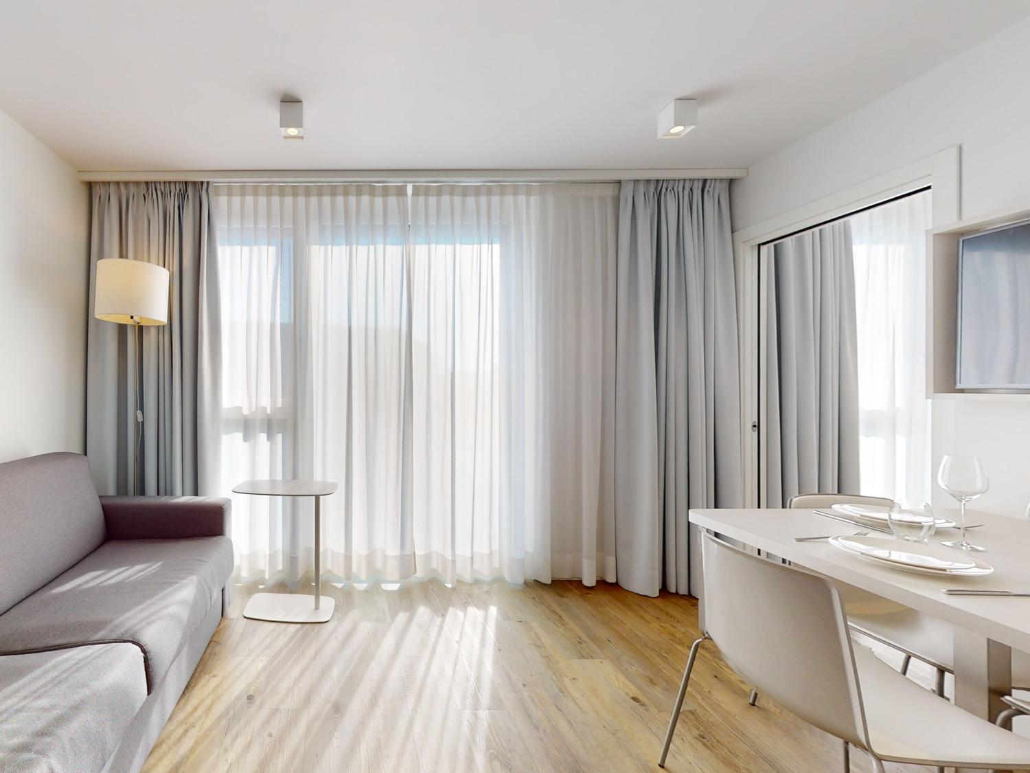 Nonanteneuf Appart Hotel Vevey - Contactless Check-In Zimmer foto